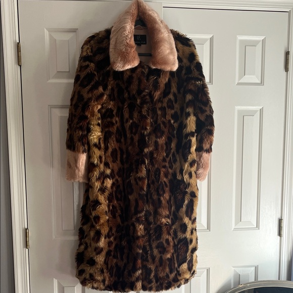 Unreal Fur Elegant Black and Cream Anima Print Trench -Medium - Picture 4 of 10